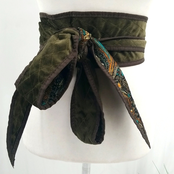 Chico\'s Reversible Green Paisley & Quilted‎ Wrap Belt